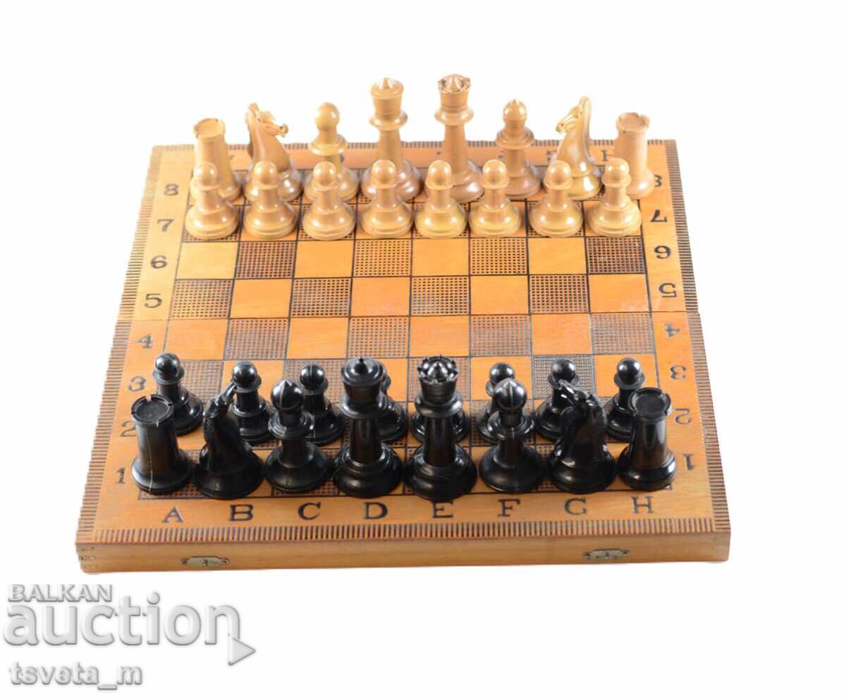 Wooden Chess and Backgammon 34 x 34 cm with price 40.00 BGN | € 20.45