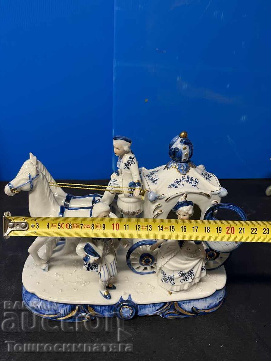 Συλλεκτική, πορσελάνινη άμαξα με αριστοκράτες - 6