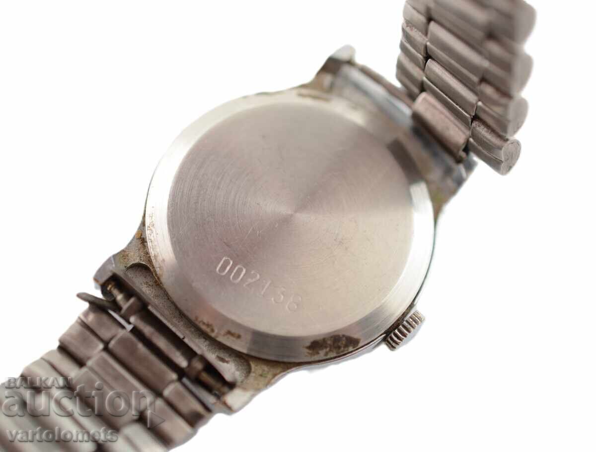 VICTORY USSR men's watch - works with price 12.00 BGN | € 6.14