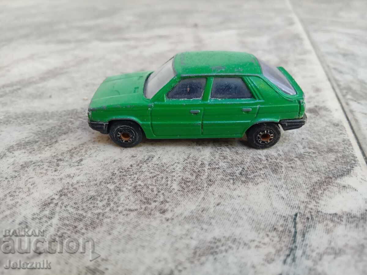 Renault 11 Matchbox Βουλγαρία /1985, 1:56 Σπάνιο! με τιμή € 30.63 | 59.91 BGN Renault 11 Matchbox Βουλγαρία /1985, 1:56 Σπάνιο! με τιμή € 30.63 | 59.91 BGN