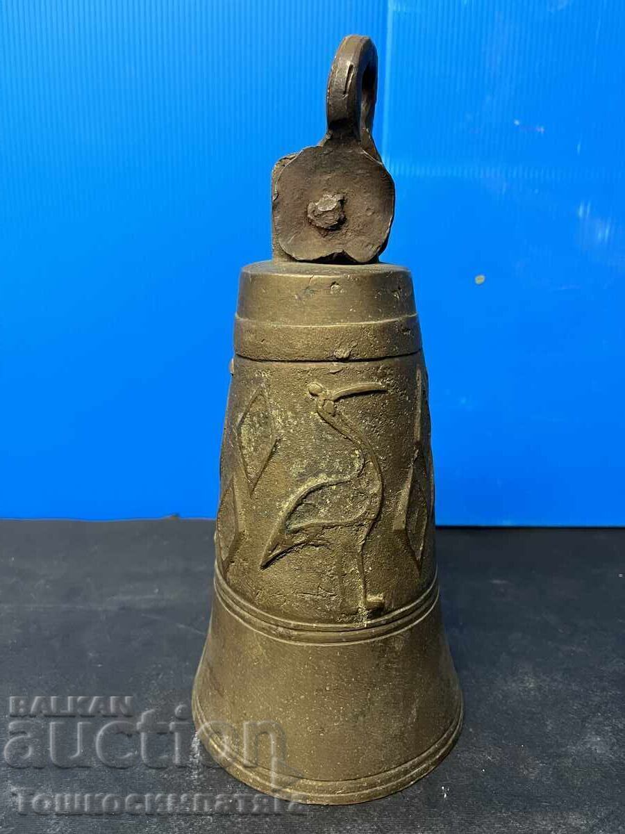 Παλιά, χάλκινα κουδούνια - τρία το ένα μέσα στο άλλο με τιμή 480.00 BGN | € 245.42