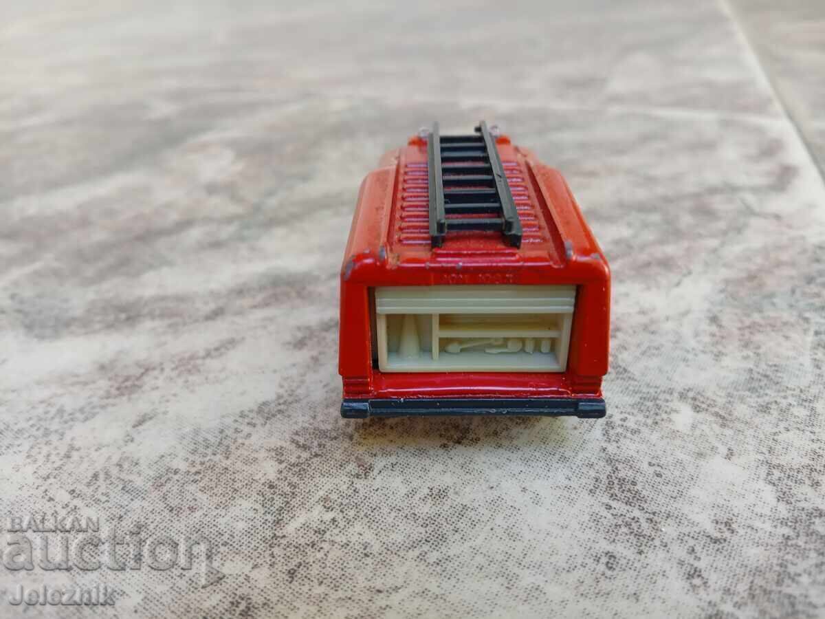 Доставка на Carmichael Comando Мачбокс България 1:75/1982г Fire/160-МИНТ