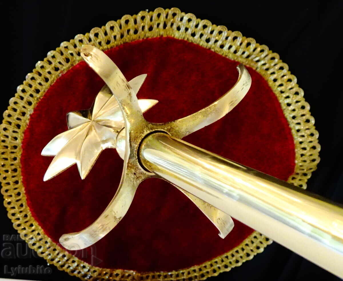 Auction  Bronze standing coat rack, bronze stand