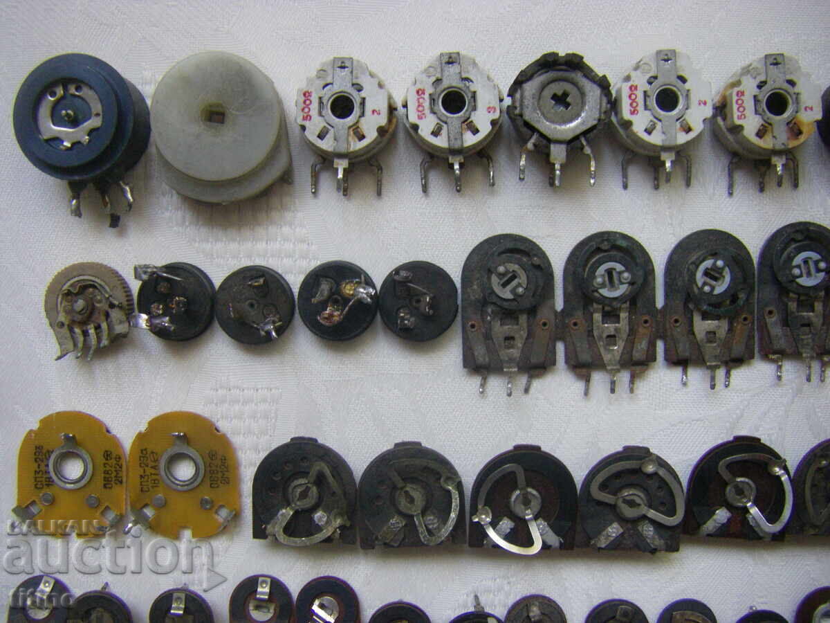 Ρυθμιζόμενα ποτενσιόμετρα τριμερ - τριμερ με τιμή 8.00 BGN | € 4.09