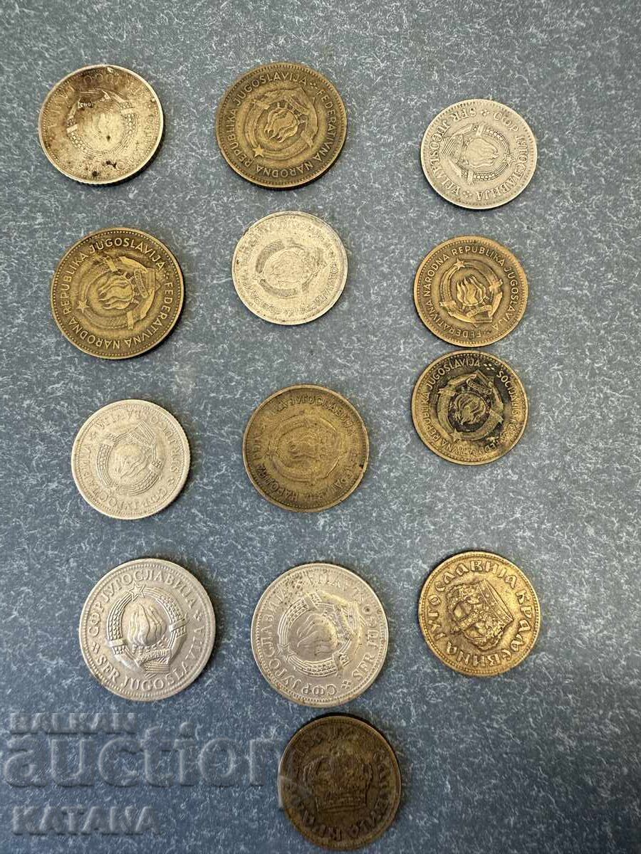 Lot de dinari, 13 bucăți cu preț € 7.80 | 15.26 BGN