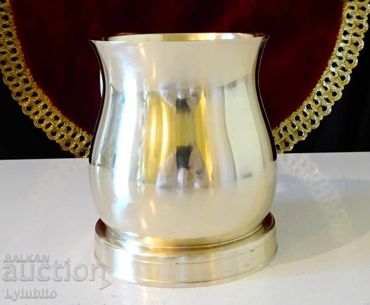 Доставка на Страхотна бронзова халба,чаша,маркировка