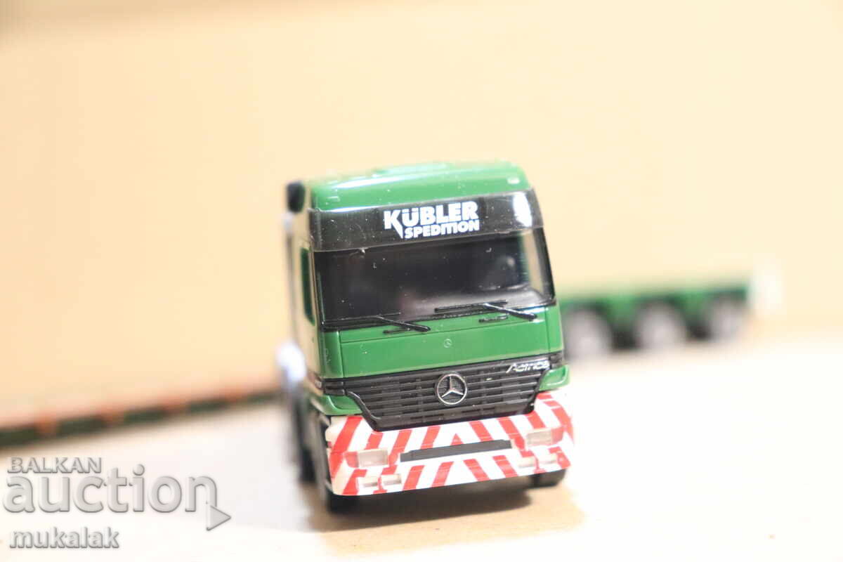 Delivery of HERPA H0 1/87 MERCEDES TRACTOR HEAVY-DUTY TRANSPORT MODEL