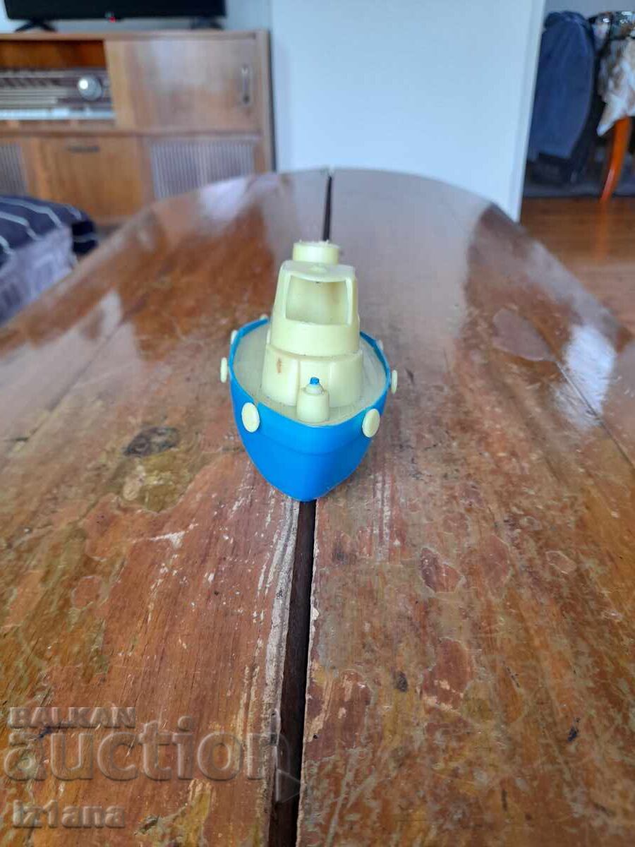 Παλιό παιχνίδι πλοίο, καραβάκι με τιμή 22.00 BGN | € 11.25 Παλιό παιχνίδι πλοίο, καραβάκι με τιμή 22.00 BGN | € 11.25