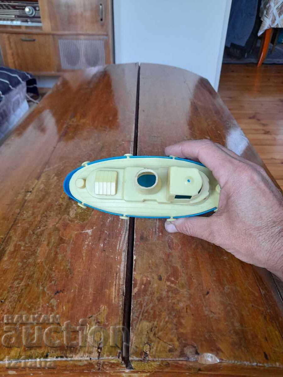 Παράδοση Παλιό παιχνίδι πλοίο, καραβάκι Παράδοση Παλιό παιχνίδι πλοίο, καραβάκι