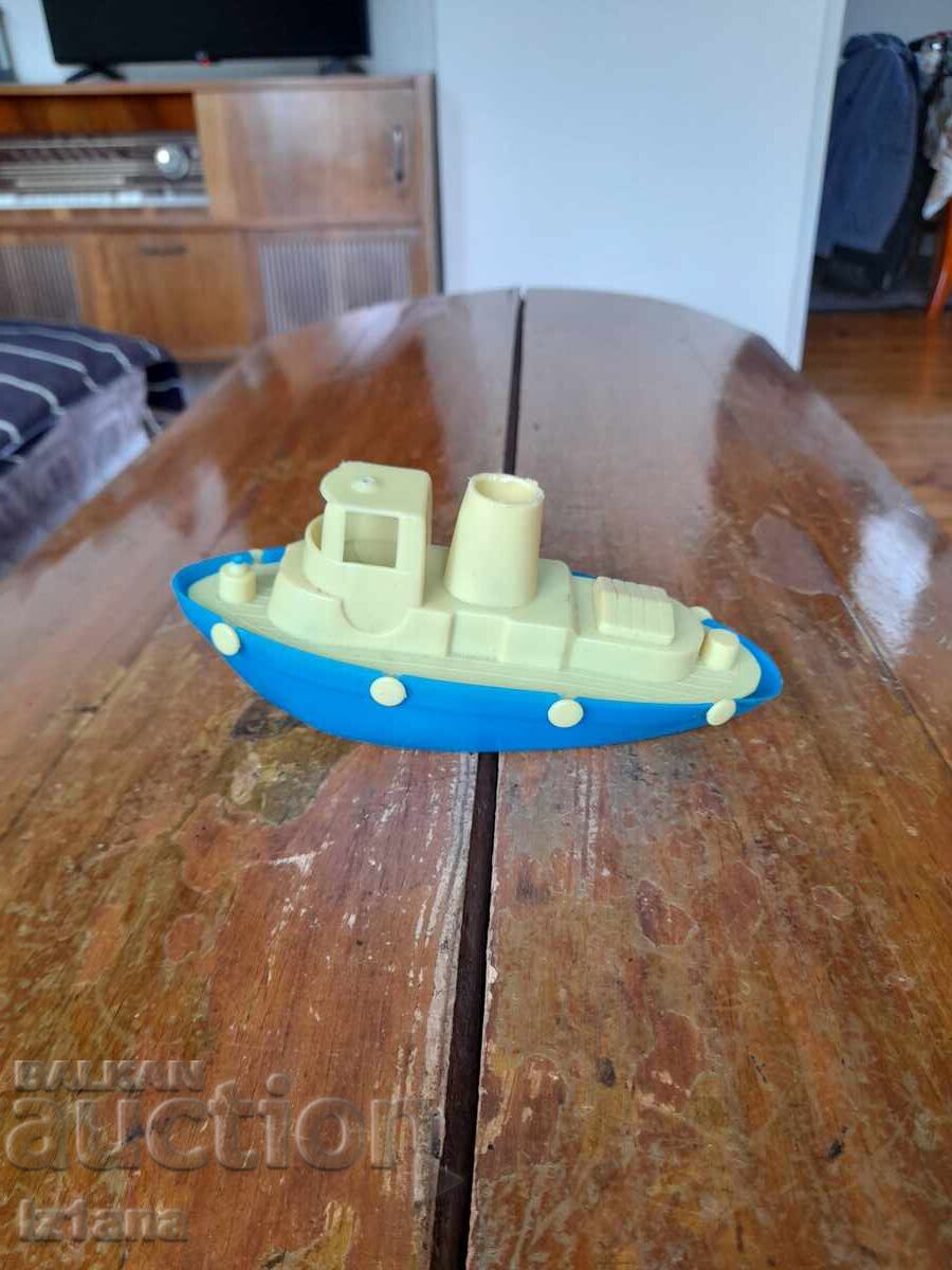 Παλιό παιχνίδι πλοίο, καραβάκι Παλιό παιχνίδι πλοίο, καραβάκι