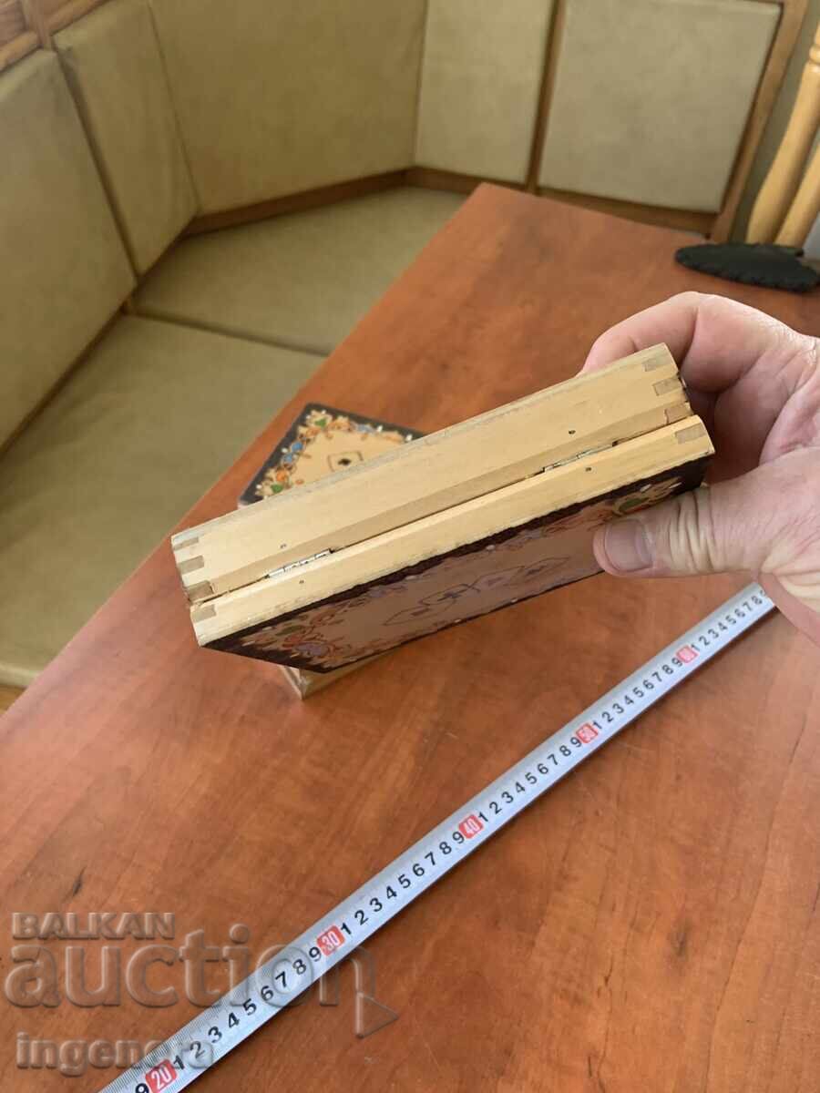 CUTIE LEMN PIROGRAFIE DESEN VECHE DE PE VREMEA SOCIALISMULUI PENTRU 2 TESTE - 7