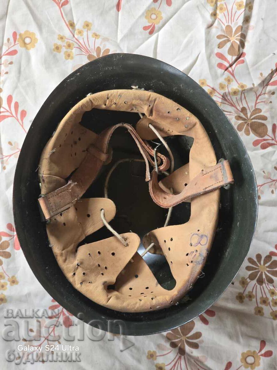 Licitație Căști militare stare perfectă mărimea 58. BZȚ. Licitez