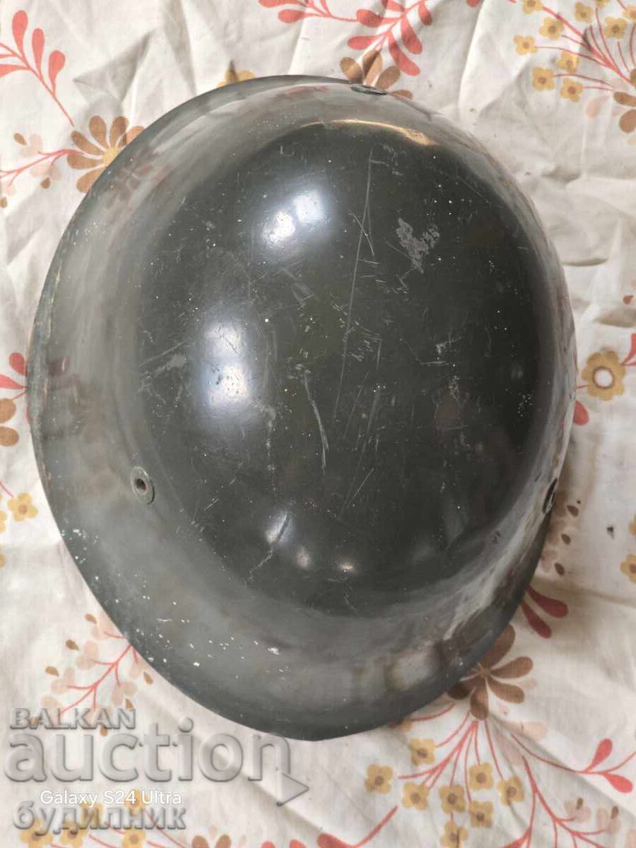 Căști militare stare perfectă mărimea 58. BZȚ. Licitez