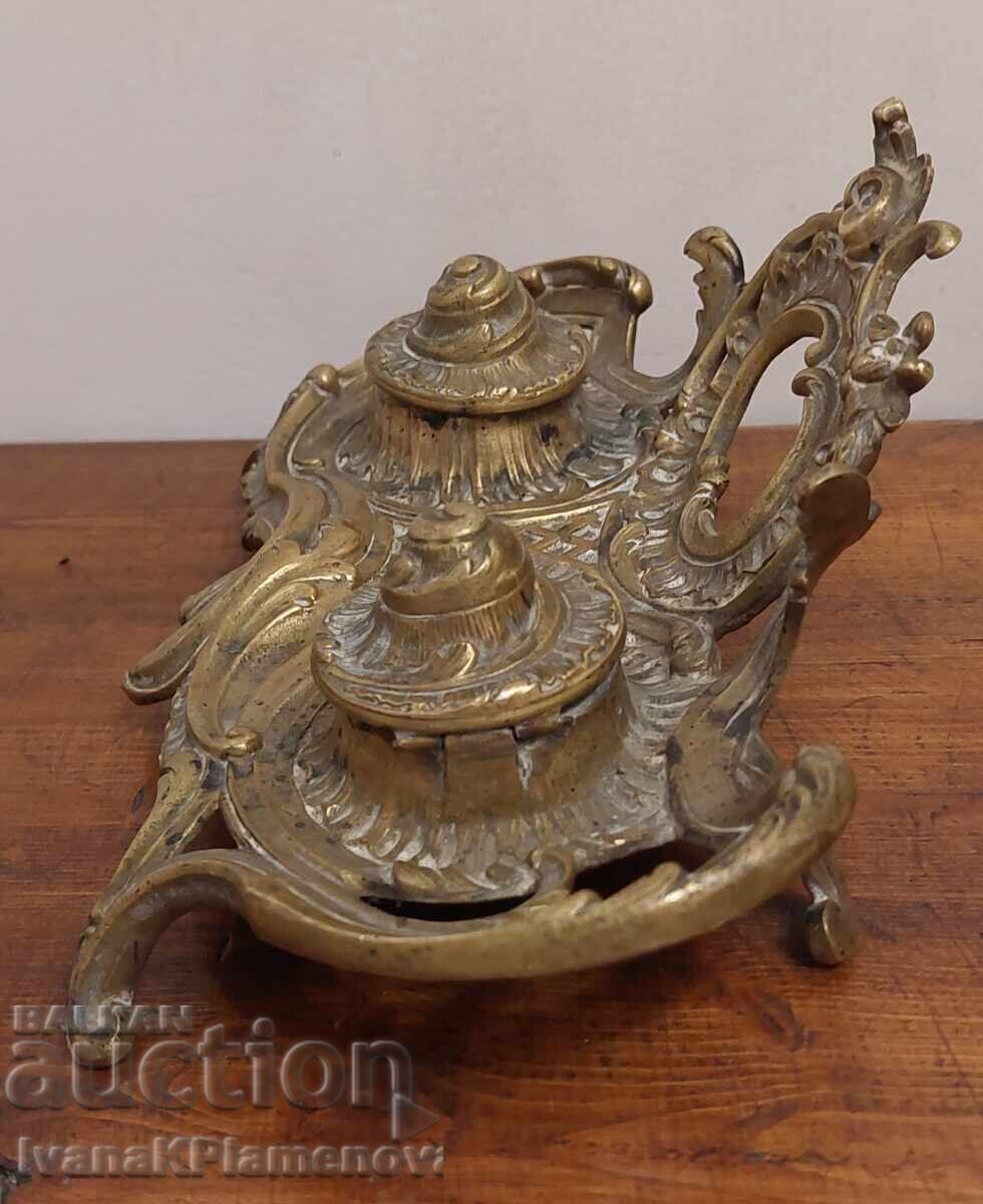 Delivery of Bronze Inkwell for Connoisseurs