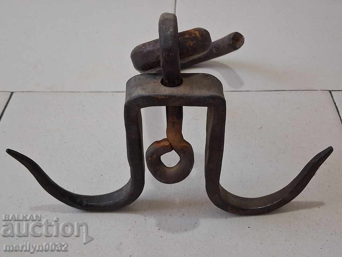 Αρχαία σφυρήλατη γάντζος για κρέμασμα διπλό γάντζο με τιμή 44.00 BGN | € 22.50