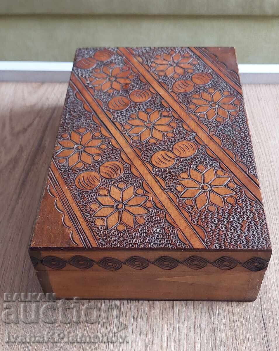 Wooden box for connoisseurs with price € 12.00 | 23.47 BGN