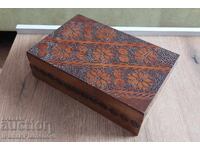 Ξύλινο κουτί για τους γνώστες