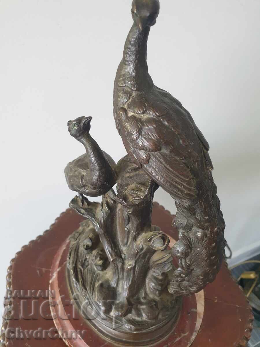 Veche sculptură/figură franceză din bronz cu păuni cu preț 800.00 BGN | € 409.03