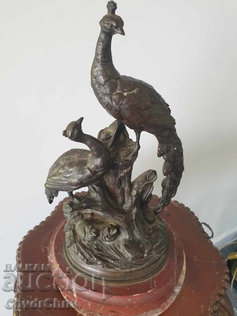 Veche sculptură/figură franceză din bronz cu păuni