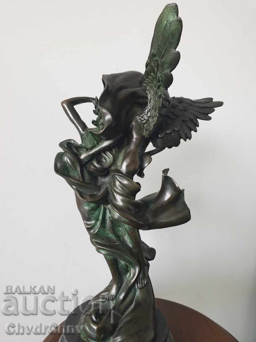 Livrarea Veche sculptură/figură franceză din bronz cu un înger și o fată