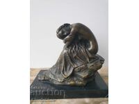 Bronze sculpture / erotic / figure nude woman / Milo statuette