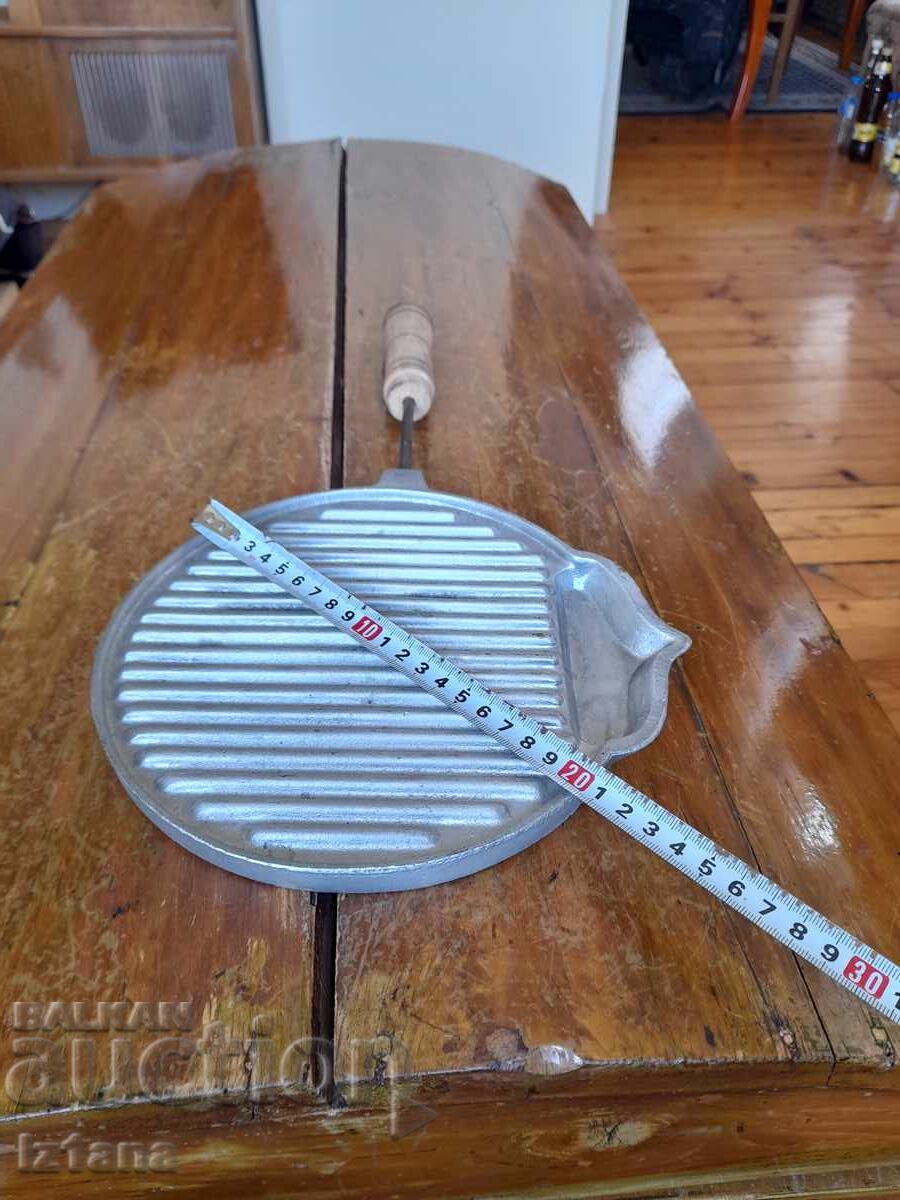 Delivery of Old Waffle Cook