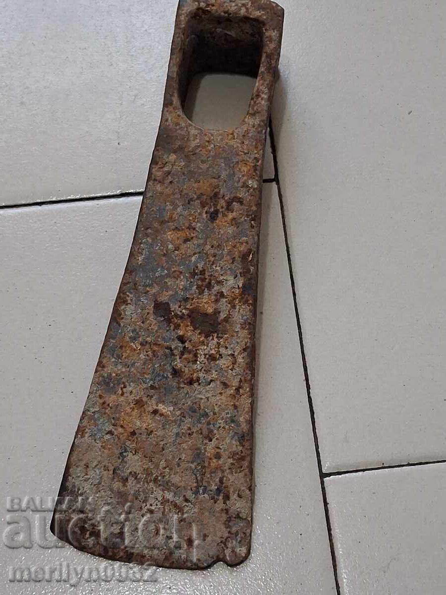 Turnhoe forjat vechi, fier forjat, sapă, lamă, topor - 6 Turnhoe forjat vechi, fier forjat, sapă, lamă, topor - 6