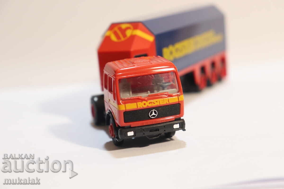Auction  HERPA H0 1/87 MERCEDES TRUCK MODEL TRANSPORT OF GLASS