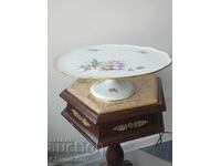 Farfurie de porțelan pe piedestal - tortieră Meissen