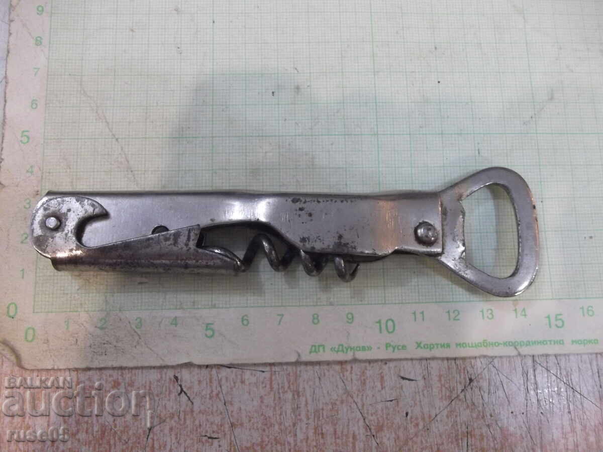 Deschizător-închizător "Zagorca" cu tirbușon din epoca socialistă cu preț 10.00 BGN | € 5.11