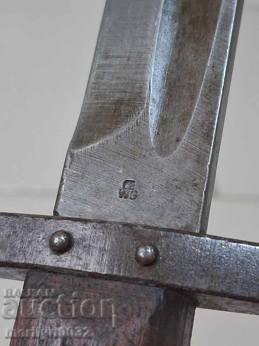 Licitație Baionetă NCO, cuțit, baionetă pentru pușcă M-95 Licitație Baionetă NCO, cuțit, baionetă pentru pușcă M-95