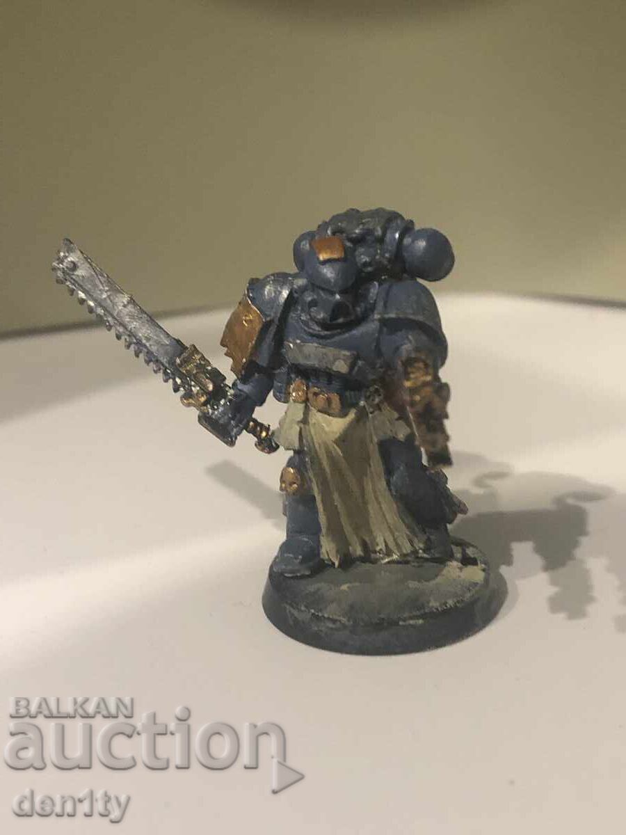 Warhammer 40K Space Marine Veteran 2004