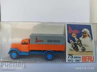 Opel truck HO 1/87 Wiking model for diorama