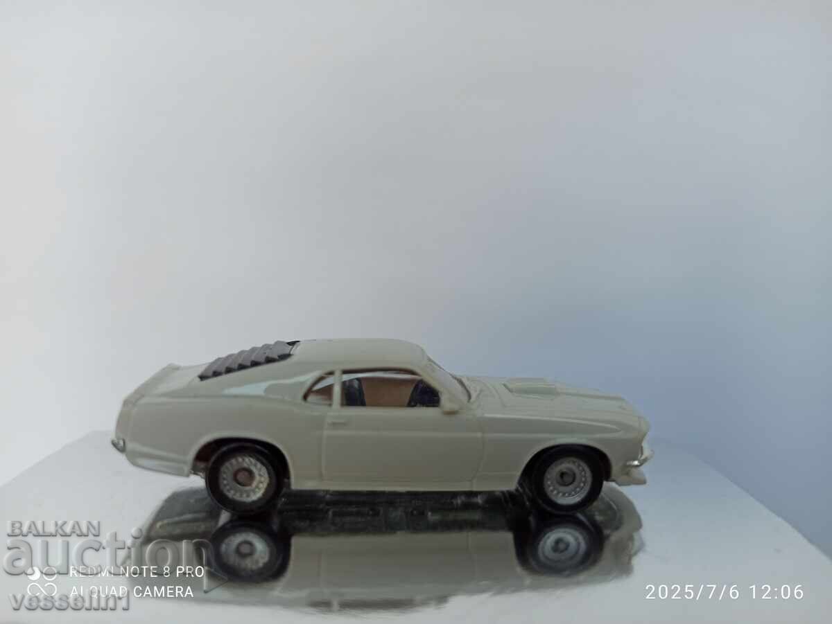 Παλιό Ford Mustang HO 1/87 Monogram αυτοκίνητο με τιμή € 7.50 | 14.67 BGN