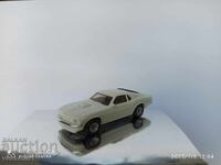 Veche mașină Ford Mustang HO 1/87 monogram auto