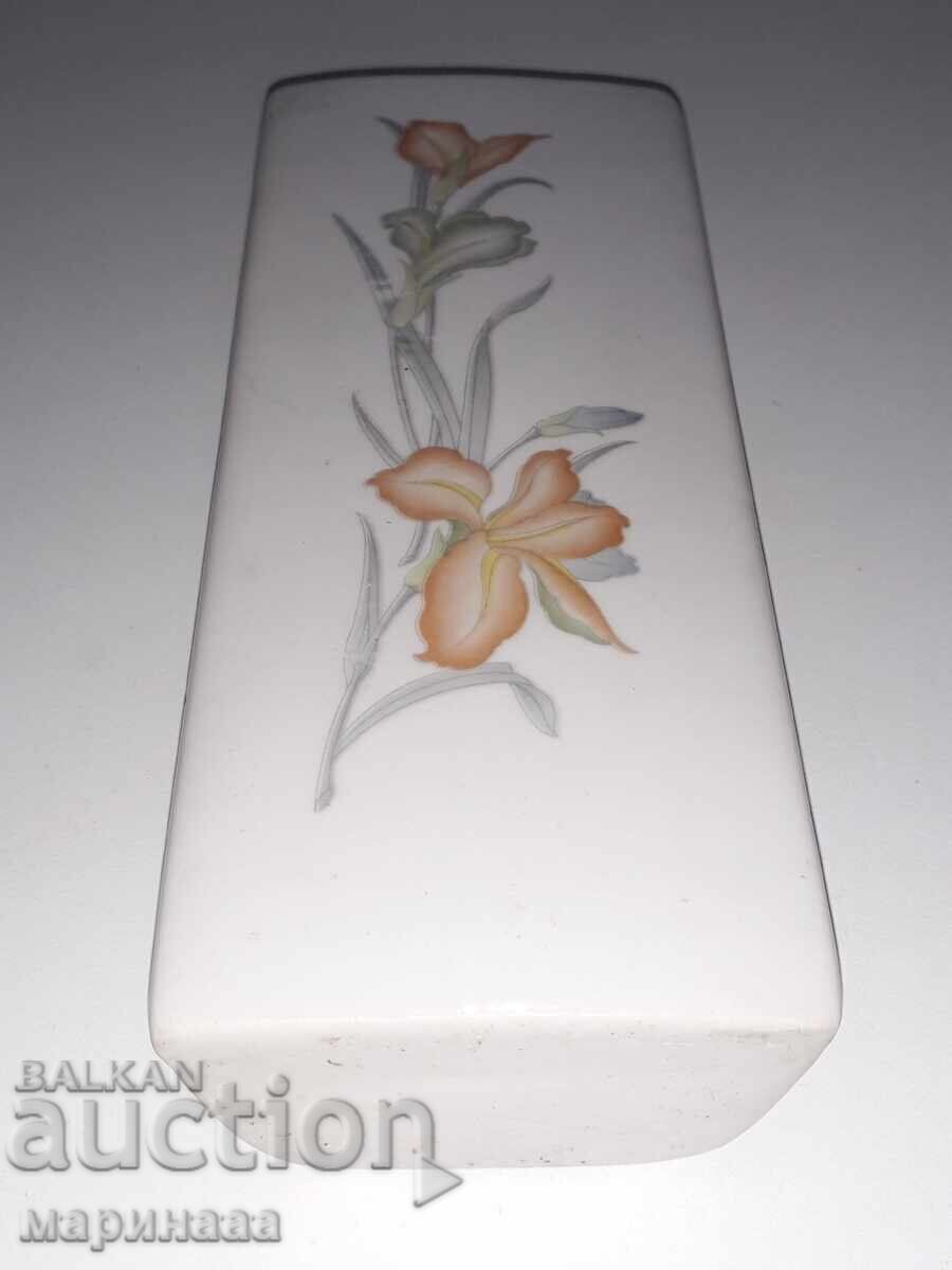 ΠΑΛΑΙΟ ΒΑΖΟ. ΠΟΡΣΕΛΑΝΗ με τιμή 4.00 BGN | € 2.05