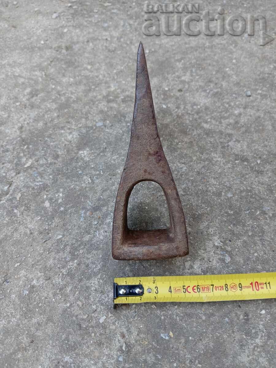 Δημοπρασία Μεγάλη παλιά χειροποίητη σφυρήλατη τσεκούρι