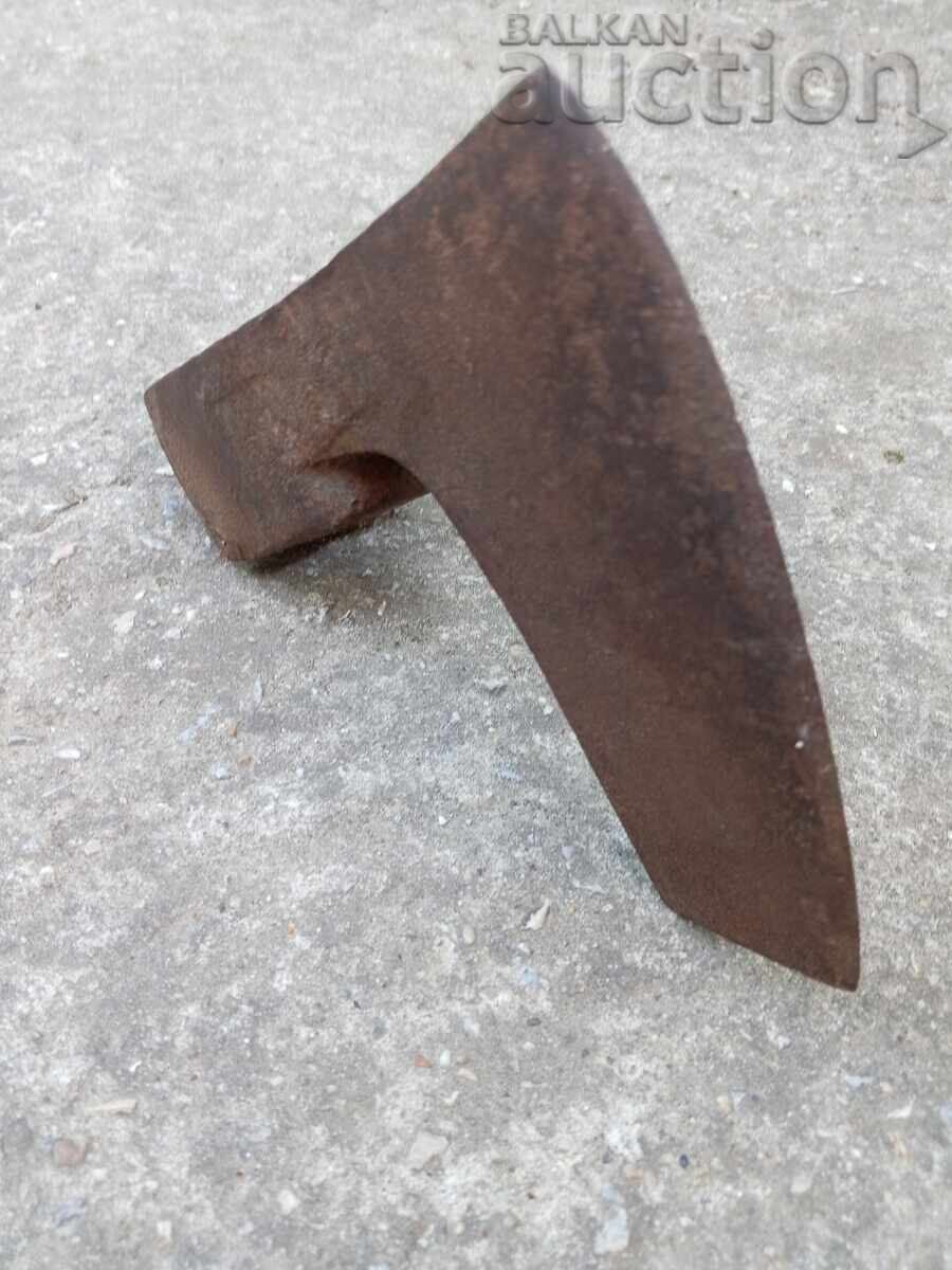 Παράδοση Μεγάλη παλιά χειροποίητη σφυρήλατη τσεκούρι