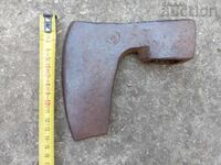 Mare topor vechi, forjat manual