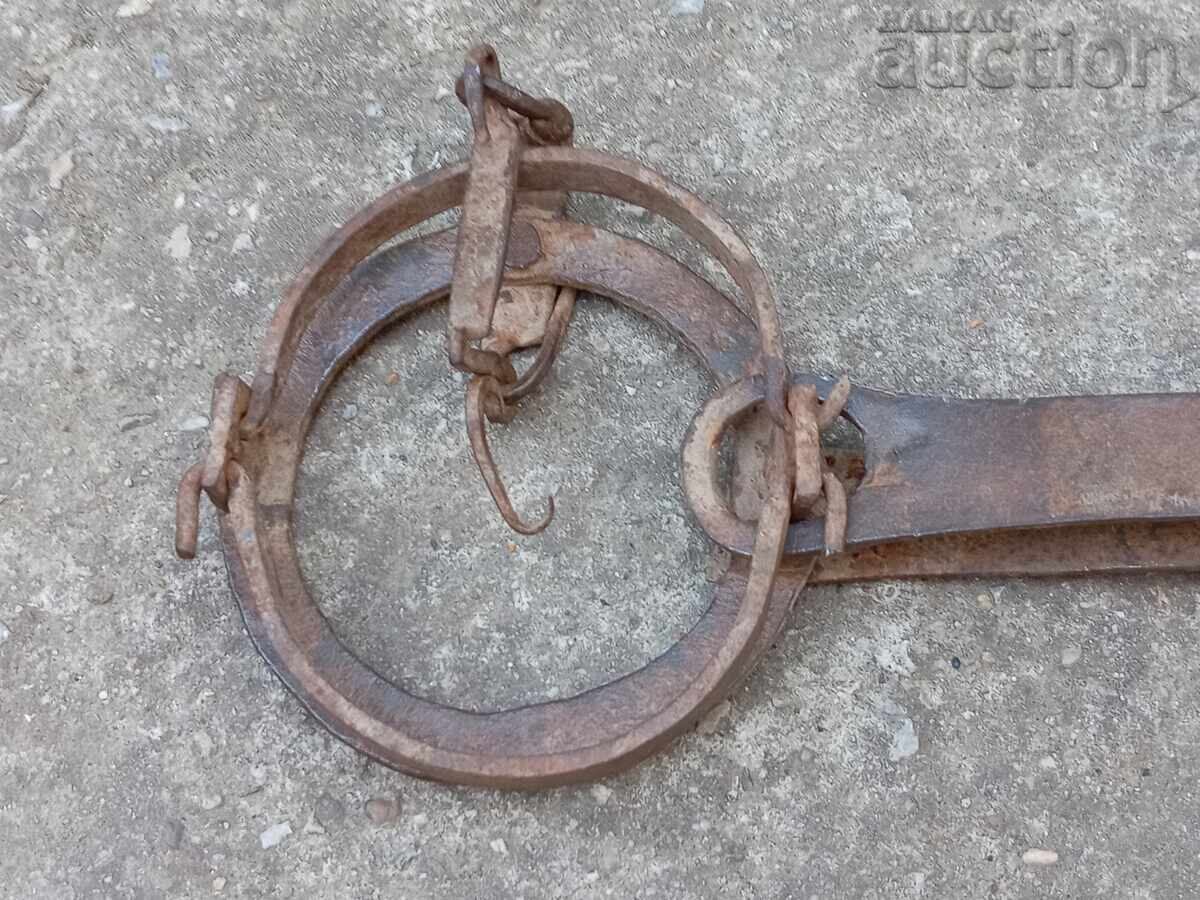 Δημοπρασία vintage σφυρήλατο σίδηρο παγίδα για σκίουρους χρυσά κουνάβια ΕΡΓΑΣΙΑ