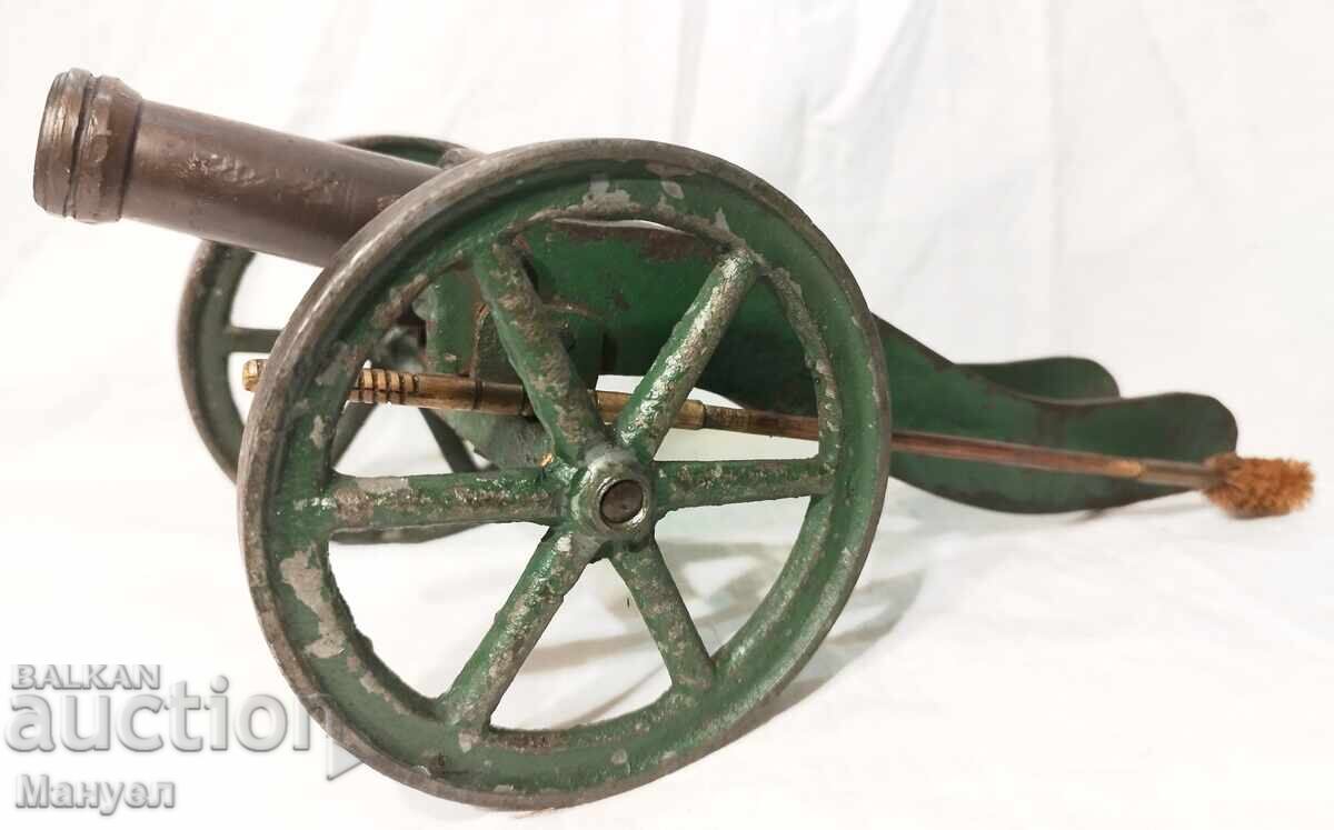 Vechi model de tun funcțional - Războaiele Napoleoniene Vechi model de tun funcțional - Războaiele Napoleoniene