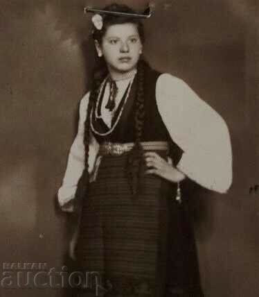 ΠΟΔΙΑ PISHTIMAL ΚΟΣΤΟΥΜΙΑ ΖΩΝΗ ΠΑΦΤΙ ΦΩΤΟ ΒΑΣΙΛΕΙΟ ΒΟΥΛΓΑΡΙΑΣ με τιμή 9.00 BGN | € 4.60 ΠΟΔΙΑ PISHTIMAL ΚΟΣΤΟΥΜΙΑ ΖΩΝΗ ΠΑΦΤΙ ΦΩΤΟ ΒΑΣΙΛΕΙΟ ΒΟΥΛΓΑΡΙΑΣ με τιμή 9.00 BGN | € 4.60