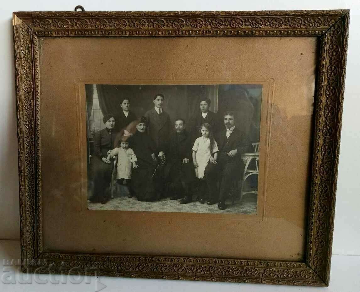 Δημοπρασία .ΠΑΛΙΑ ΟΙΚΟΓΕΝΕΙΑΚΗ ΚΟΡΝΙΖΑ ΦΩΤΟΓΡΑΦΙΩΝ