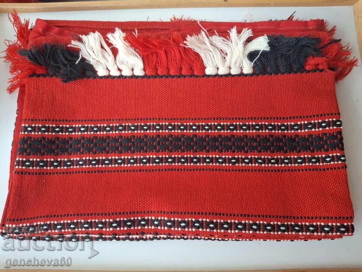 Delivery of Traditional household pillowcases and throws