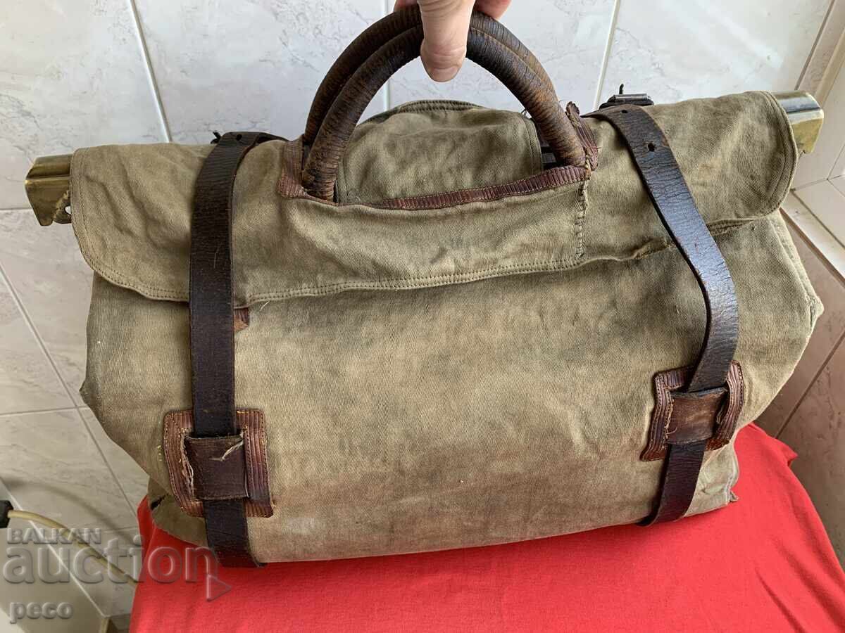 Παλιά δερμάτινη ιατρική τσάντα του συνταγματάρχη δρ. Βλαντιμίρ Ρουμένωφ - 5 Παλιά δερμάτινη ιατρική τσάντα του συνταγματάρχη δρ. Βλαντιμίρ Ρουμένωφ - 5