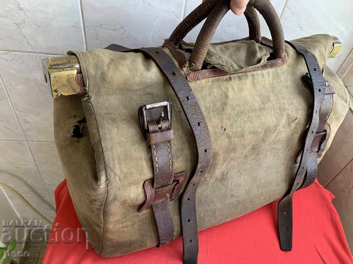 Παλιά δερμάτινη ιατρική τσάντα του συνταγματάρχη δρ. Βλαντιμίρ Ρουμένωφ - 6 Παλιά δερμάτινη ιατρική τσάντα του συνταγματάρχη δρ. Βλαντιμίρ Ρουμένωφ - 6