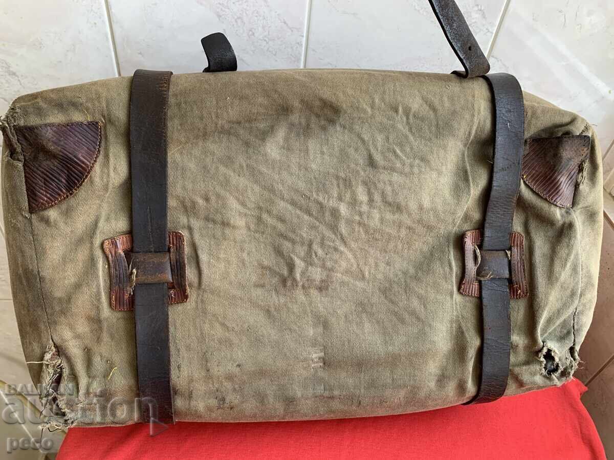 Παλιά δερμάτινη ιατρική τσάντα του συνταγματάρχη δρ. Βλαντιμίρ Ρουμένωφ - 7 Παλιά δερμάτινη ιατρική τσάντα του συνταγματάρχη δρ. Βλαντιμίρ Ρουμένωφ - 7