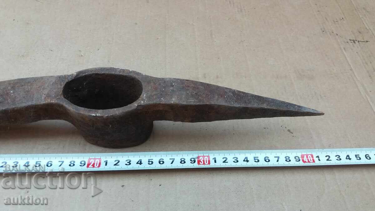 Аукцион СТАРА МАСИВНА КИРКА, ИНСТРУМЕНТ С МАРКИРОВКА - ОТЛИЧНА