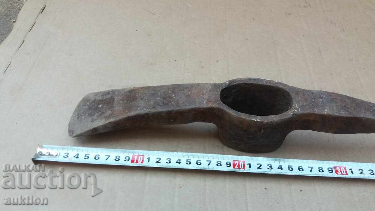 Доставка на СТАРА МАСИВНА КИРКА, ИНСТРУМЕНТ С МАРКИРОВКА - ОТЛИЧНА