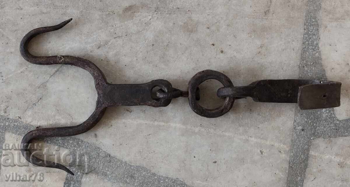 Licitație Cârlig cu cârlig